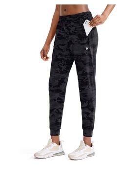 Black camo athletic joggers